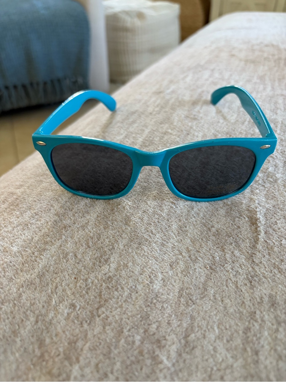 Kids Blue Wayfarer Style Sunglasses UV400 New